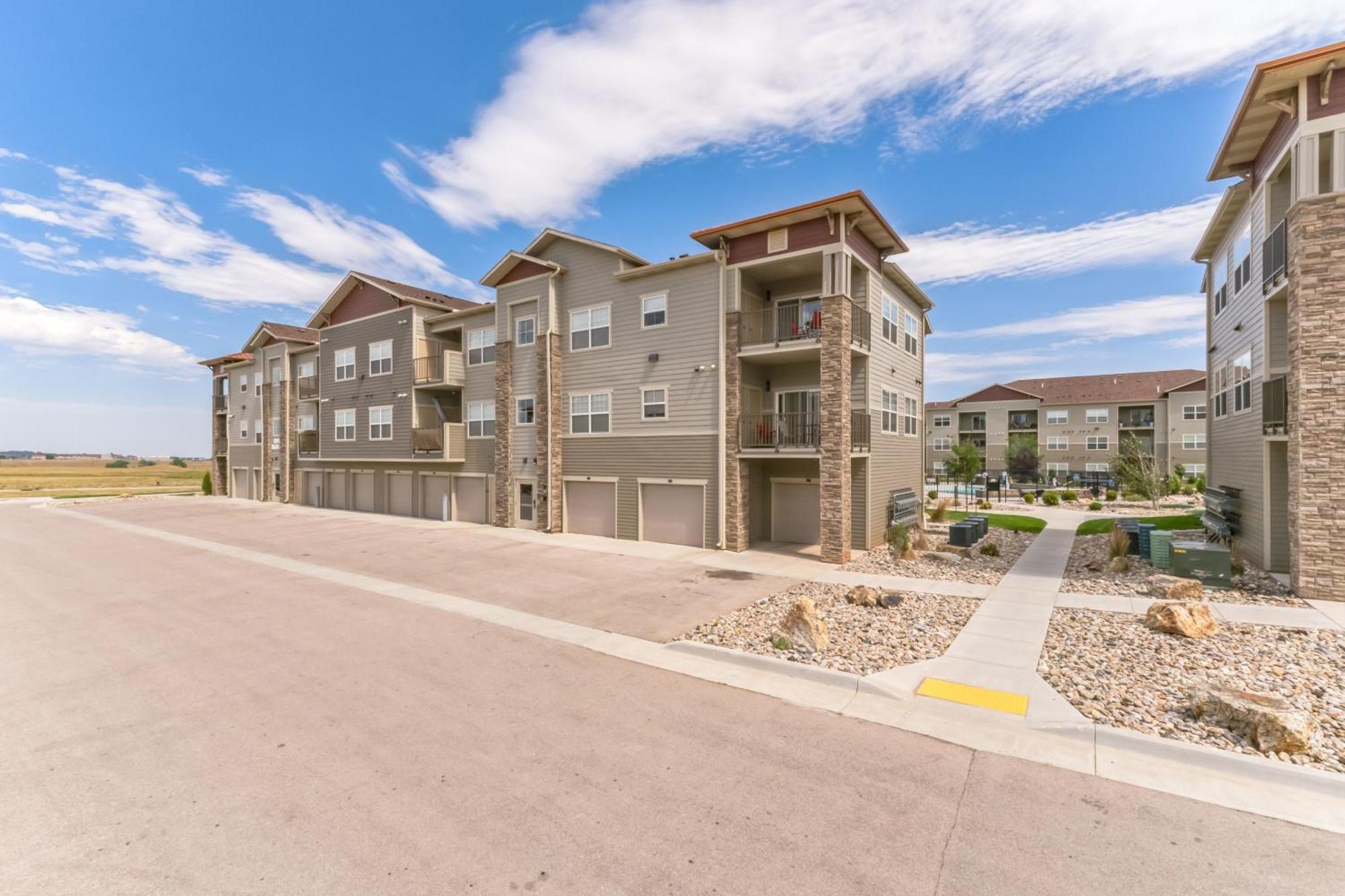 Luxurious 1 Bed 1 Bath Apartment At The Meadows-Pet Friendly Rapid City Exterior photo